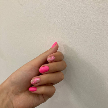 Маникюр + покрытие гель лаком
                    Майстер манікюру Вероника Київ