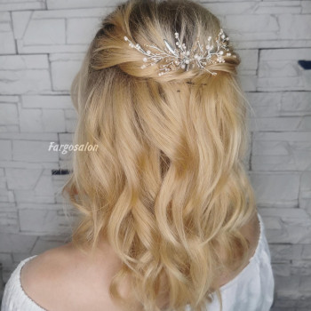 Стрижка жіноча
                    Салон красоты Fargo Киев