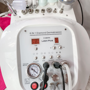 Комбайн аппаратной косметологии