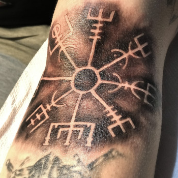 Тату руны агисхьяльм скандинавские тату, фото - Тату мастер Владимир Семенчук