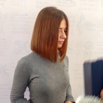 жіноча стрижка