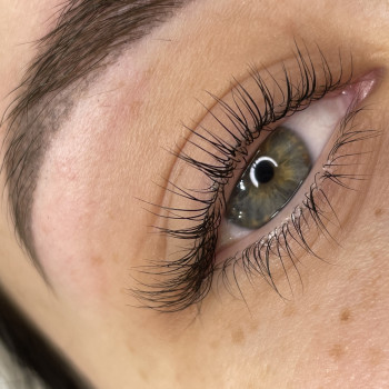 Ламінування вій з ботоксом