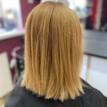 Складне або однотонне фарбування/висвітлення волосся/фарбування сивини
                    Салон красоты Blackberry Киев