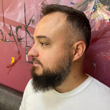 Стрижки чоловічі/ укладки
                    Салон краси Blackberry Київ