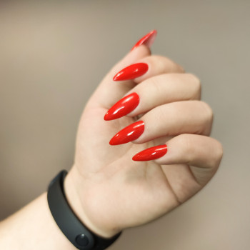 Наращивание ногтей