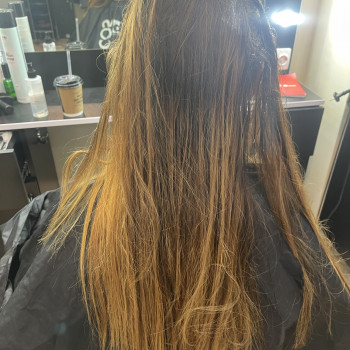 Фарбування
                    Перукар-колорист Настя Хмельницький