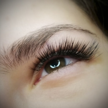 Нарощування вій, LED нарощування вій
                    Косметолог-естетист Влада Харків