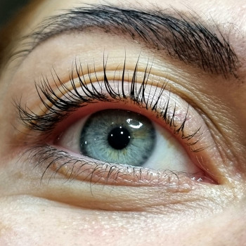 Ламинирование ресниц+ботокс ресниц.
                    Косметолог-эстетист Влада Харьков