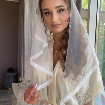 Свадебный образ
                    Визажист Юлія Винница