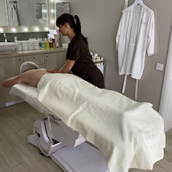 Массаж классический
                    Салон красоты I am Киев