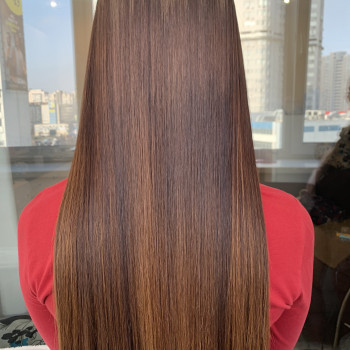 Кератиновое выпрямление волос