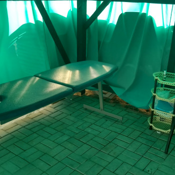 Массаж в обустроенном бунгало на пляже
                    Массажист Алекс Одесса