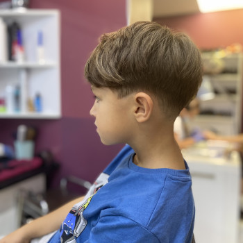 Дитячі стрижки/чубчики
                    Салон краси Blackberry Київ