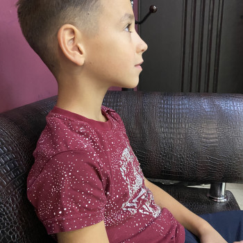 Дитячі стрижки/чубчики
                    Салон краси Blackberry Київ