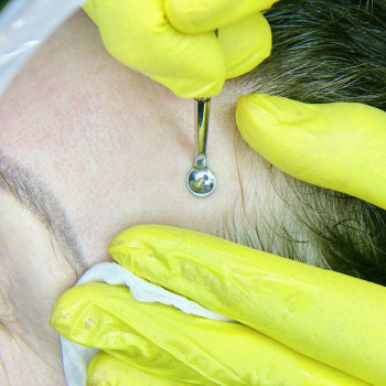 Комбінованна чистка обличчя
                    Салон красоты En Ajoure Киев