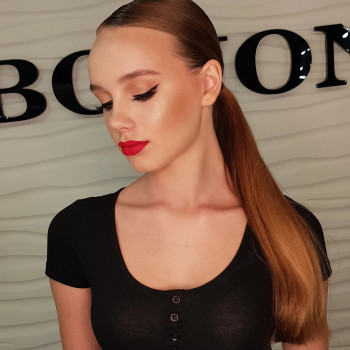 Візаж денний, вечірній, весільний
                    Візажист Тетяна Луцьк