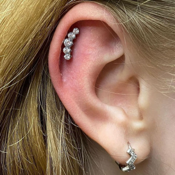 Пирсинг, прокол ушей, пупка, микродермал Александрия
                    Салон красоты LASH&BEAUTY STUDIO Александрия