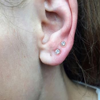 Пирсинг, прокол ушей, пупка, микродермал Александрия
                    Салон красоты LASH&BEAUTY STUDIO Александрия