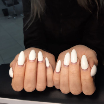 Ногтям больше месяца