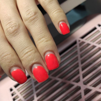 Ногтям месяц