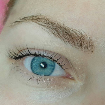 Ламинирование, окрашивание и ботокс ресничек