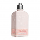 Лосьйон для тіла L'Occitane Cherry Blossom Shimmering Lotion, 250 мл