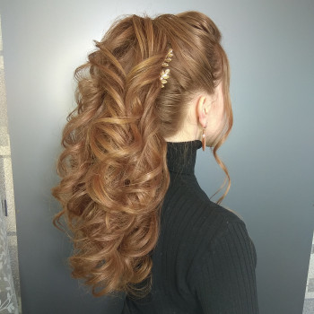 Собранная причёска (пучок, греческий хвост, ракушка)
                    Візажист Татьяна Харків