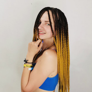 Заплетение волос
                    Брейдер Ксения Київ