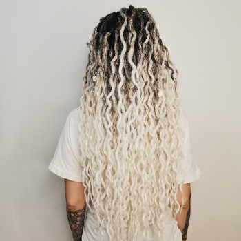 Заплетение волос
                    Брейдер Ксения Київ