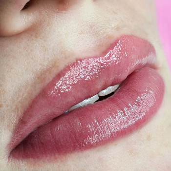 Перманентный макияж, татуаж
                    Мастер перманентного макияжа Людмила Одесса