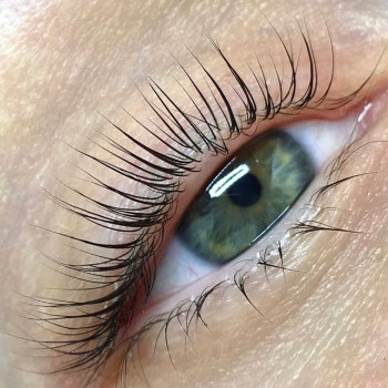 Ламинирование ресниц! В подарок - окрашивание + ботокс ресниц!
                    Бровіст Ольга Маріуполь