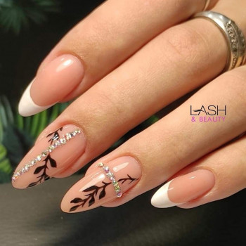 Наращивание ногтей Александрия
                    Салон красоты LASH&BEAUTY STUDIO Александрия