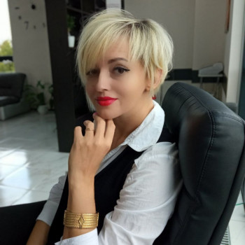 Сделать макияж рядом возле дома Бровары