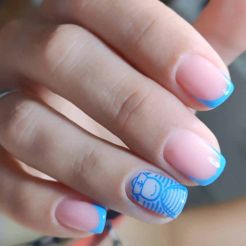 Манікюр. Гелева корекція. Френч. Стемпінг, фото - Нігтьова студія Gelnails by Cheremisova