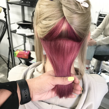 Яркое окрашивание
                    Парикмахер Светлана Харьков