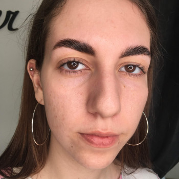 Довготривала укладка брів
                    Візажист Мар'яна Яворовська Львів