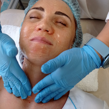 Ультразвукова чистка обличчя
                    Масажний салон Terra SPA Вишневе