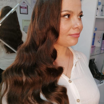 Окрашивание в один тон и укладка