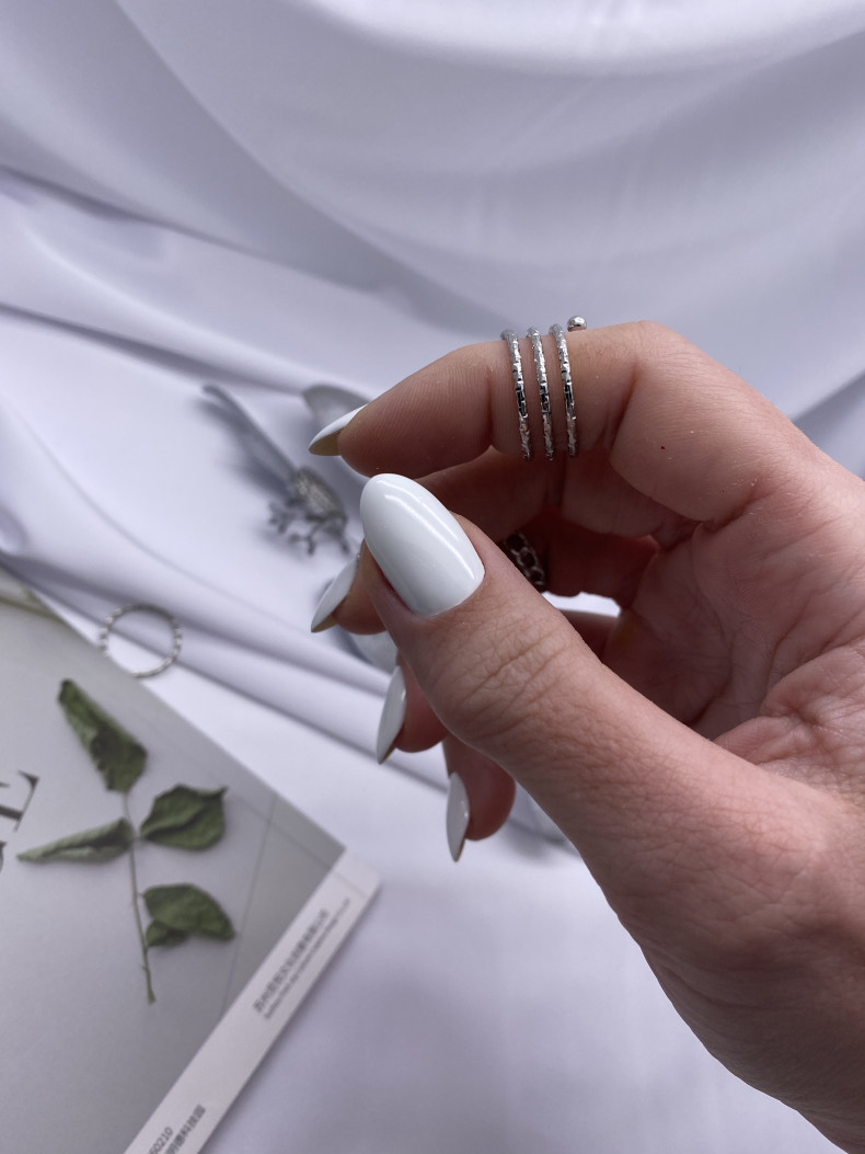 Білий манікюр мигдаль світлий, фото - Нігтьова студія Nail Studio Irina Shkrytiuk