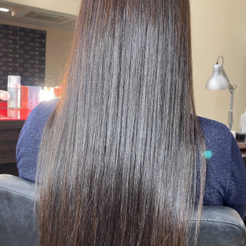 Кератиновое выпрямление волос
                    Парикмахер-универсал Ангелина Мариуполь