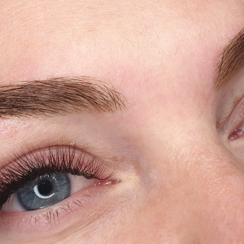 Нарощення вій
                    Салон краси MM Studio Тернопіль