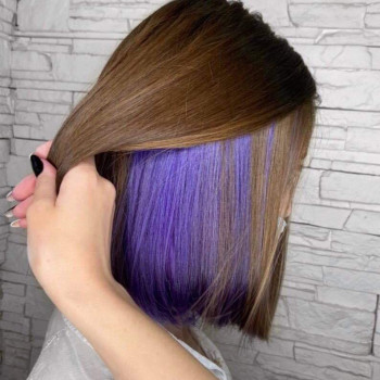 Женская стрижка скрытое окрашивание фиолетовый цвет волос, фото - Салон красоты Fargo