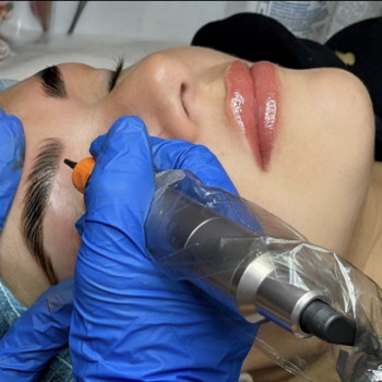 Перманентний маияж, татуаж.
                    Мастер перманентного макияжа Виктория Житомир