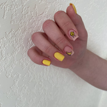 Коррекция ногтей + покрытие однотонный
                    Майстер манікюру Виктория Одеса