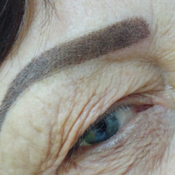 Перманентный макияж бровей на возрастной коже