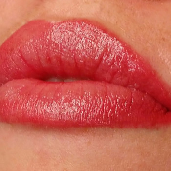 Перманентный макияж губ