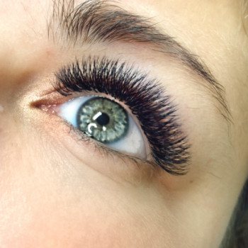 Наращивание ресниц
                    Лешмейкер Юлия Киев