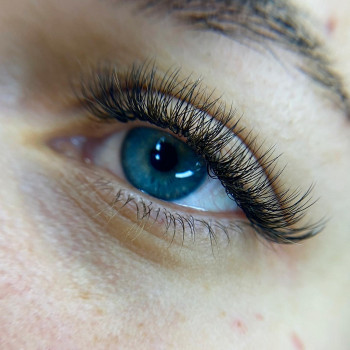 Наращивание ресниц
                    Візажист Aлена Хмельницький