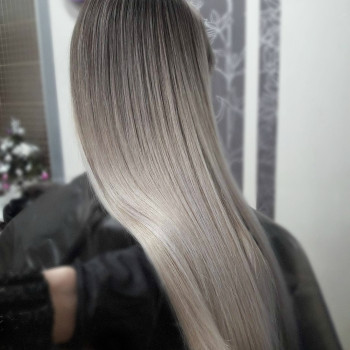 Окрашивание волос: омбре, балаяж, шатуш, мелирование, блондирование, аиртач
                    Перукар-колорист Юлия Харків