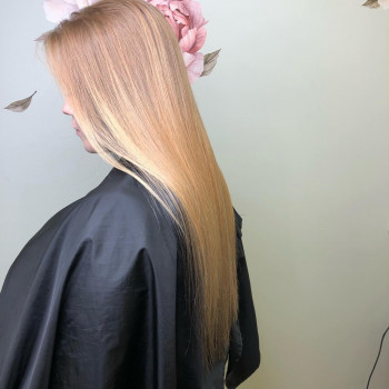 Скрытое окрашивание волос
                    Парикмахер Римма Харьков